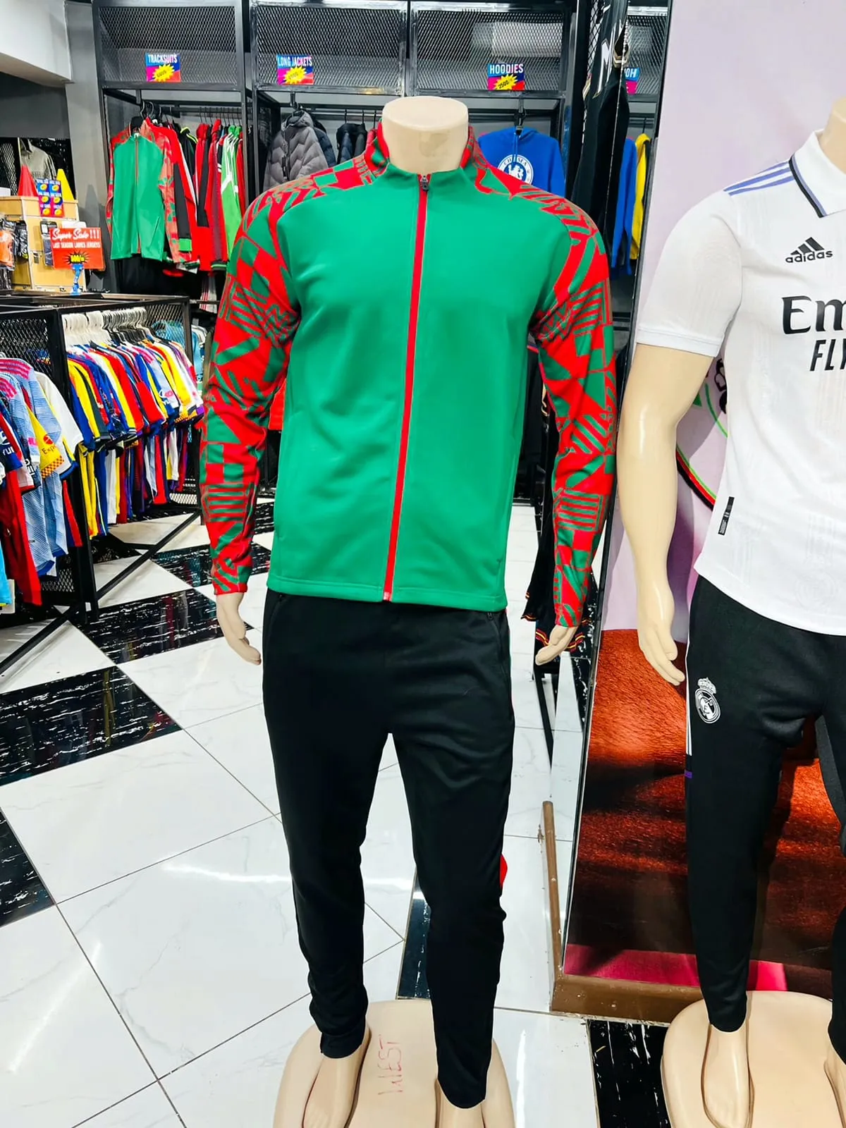 BADEQSHOP, TRACKSUITS, KENYA PRINT.