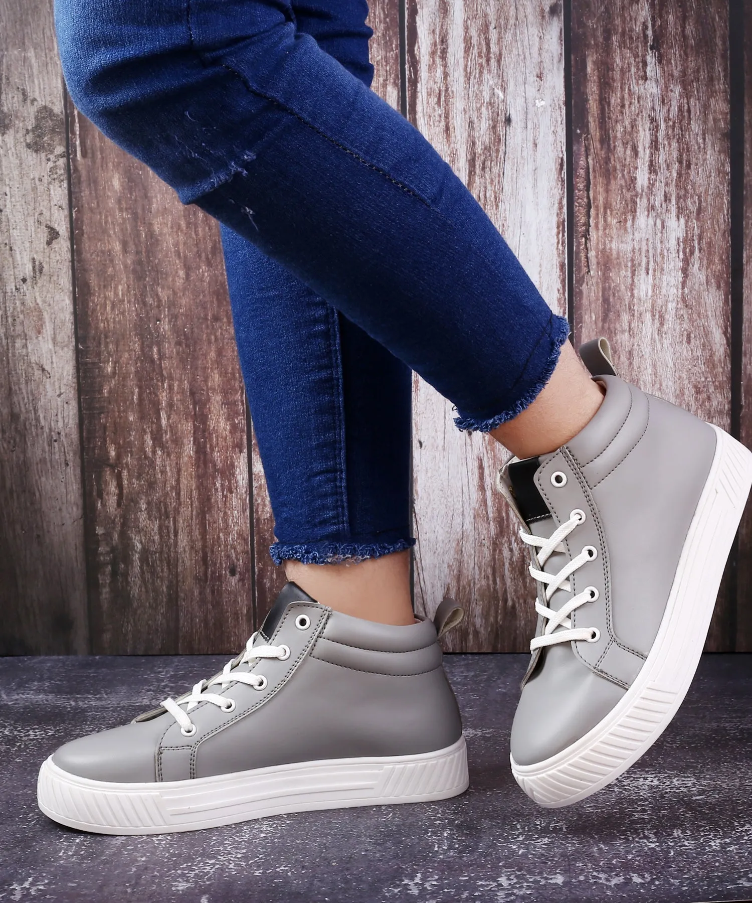 Bxxy Ultra Comfortable Lace-up Sneakers For Women