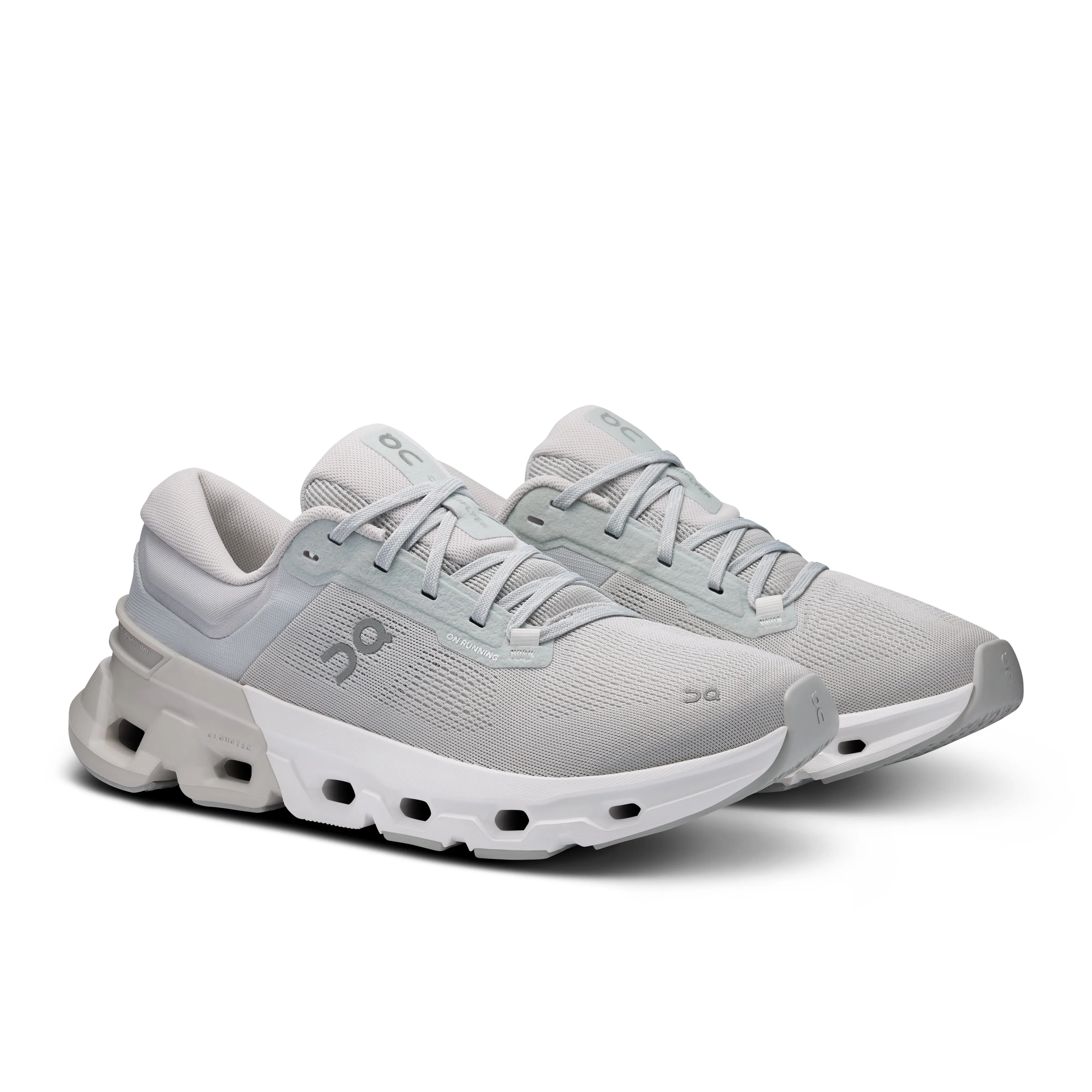 Men's On Cloudflyer 5 Running Shoe in Glacier | Wolf