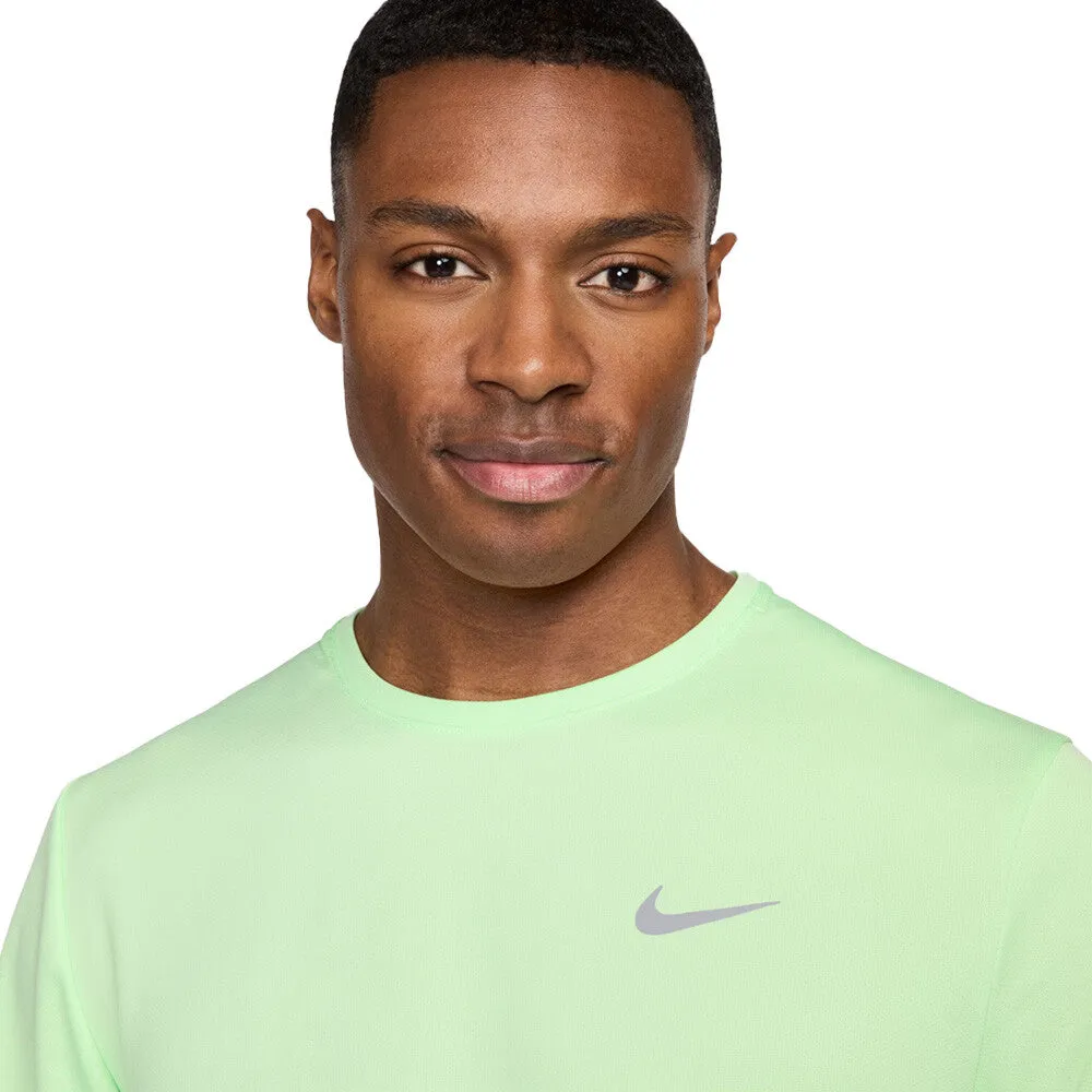 Nike UV Miler T-Shirt - Vapour Green