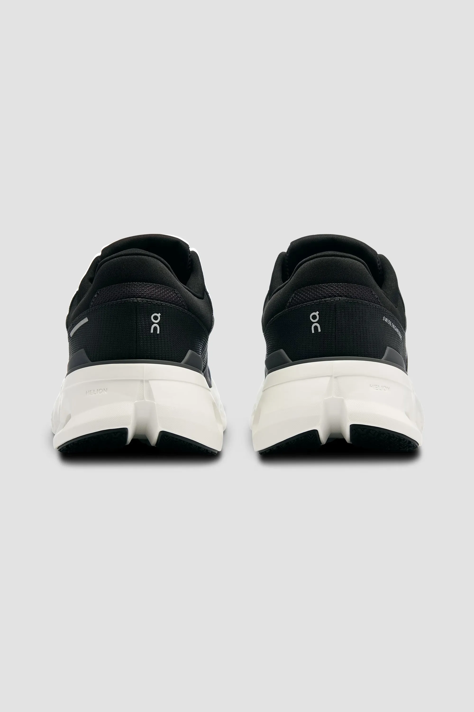 ON | Men's Cloudrunner 2 in Eclipse/Black