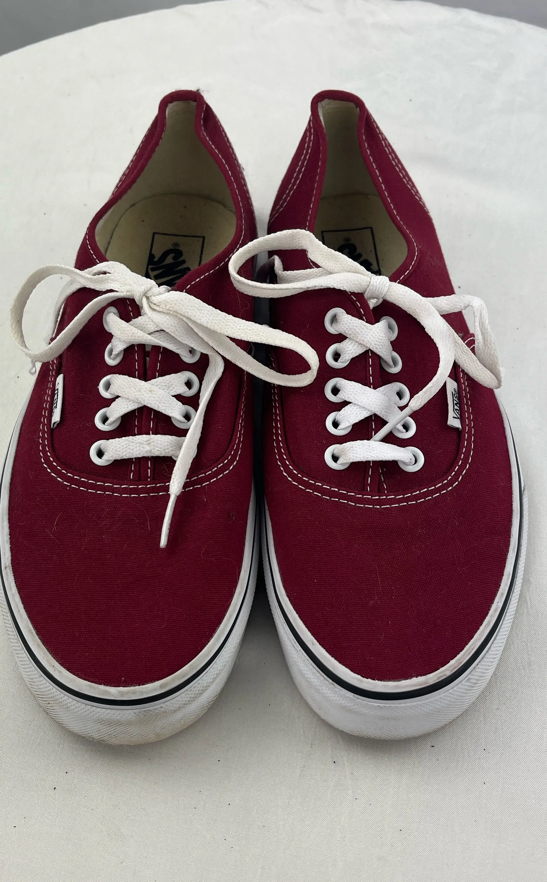 Van's Unisex Off The Wall Red Canvas Low Top Skate Shoes Men 9/Women 10.5 NWOB