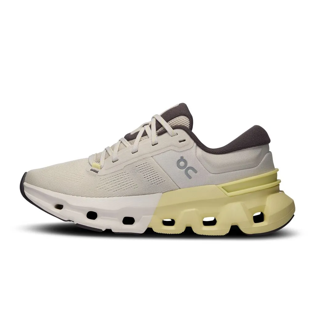 Women's On Cloudflyer 5 Running Shoe in Pearl | Hay