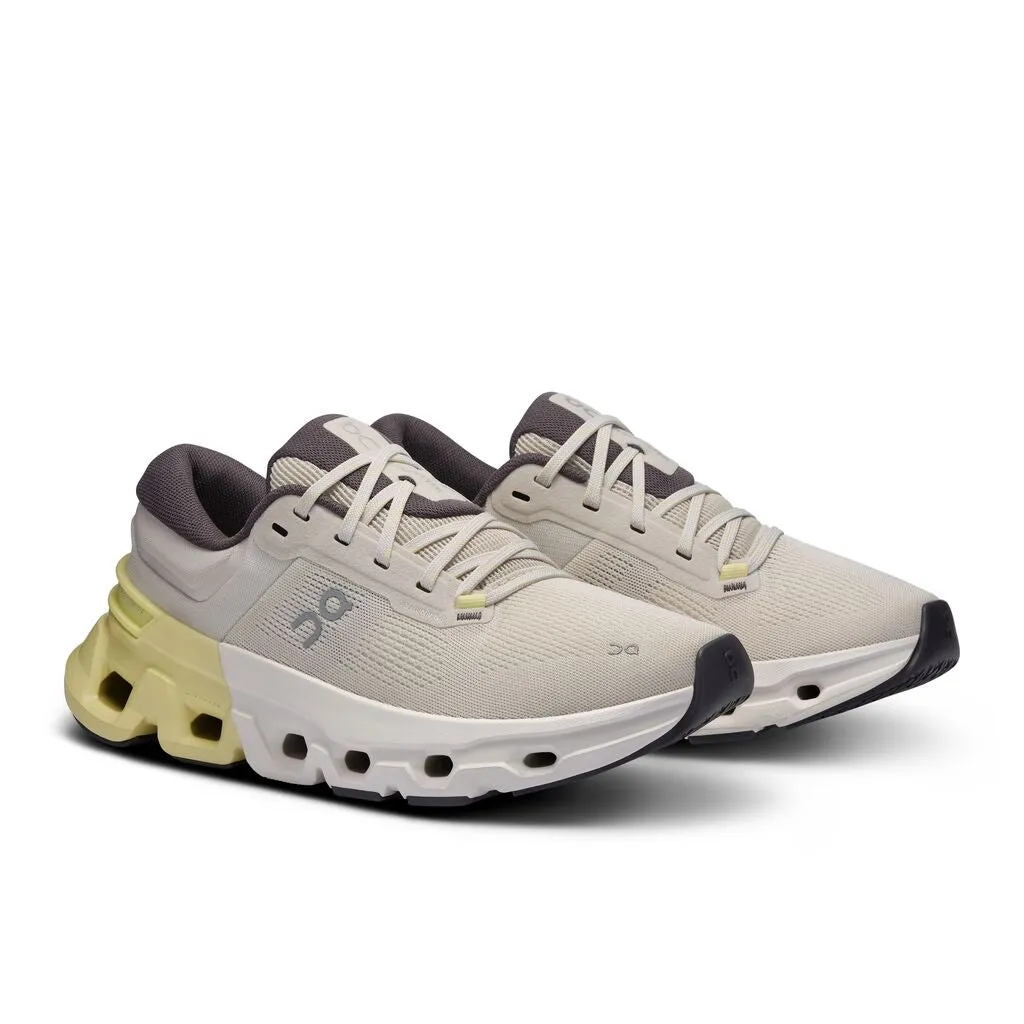 Women's On Cloudflyer 5 Running Shoe in Pearl | Hay