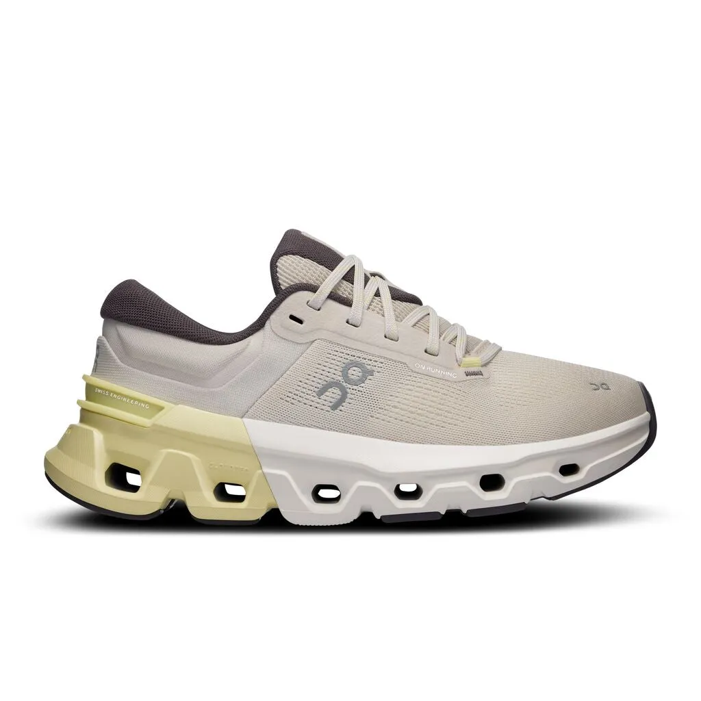 Women's On Cloudflyer 5 Running Shoe in Pearl | Hay